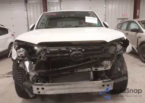 2020 Toyota 4Runner Sr5 z USA, uszkodzony, nr VIN JTEBU5JR8L5779531